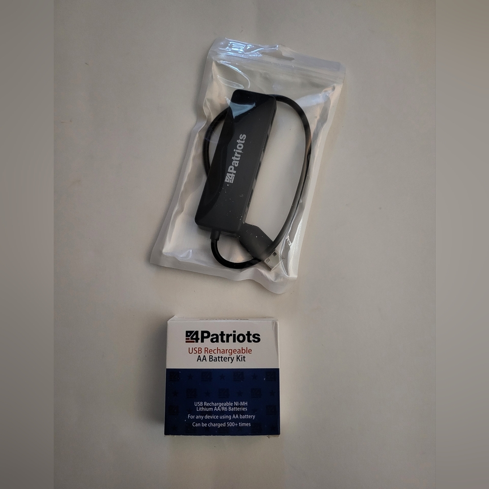COPY - NWOT 4PATRIOTS USB Rechargeable AA Battery Kit